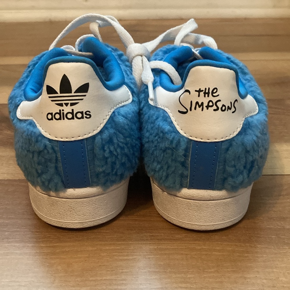Adidas Marge Simpson Superstar Sneakers - Picture 4 of 10